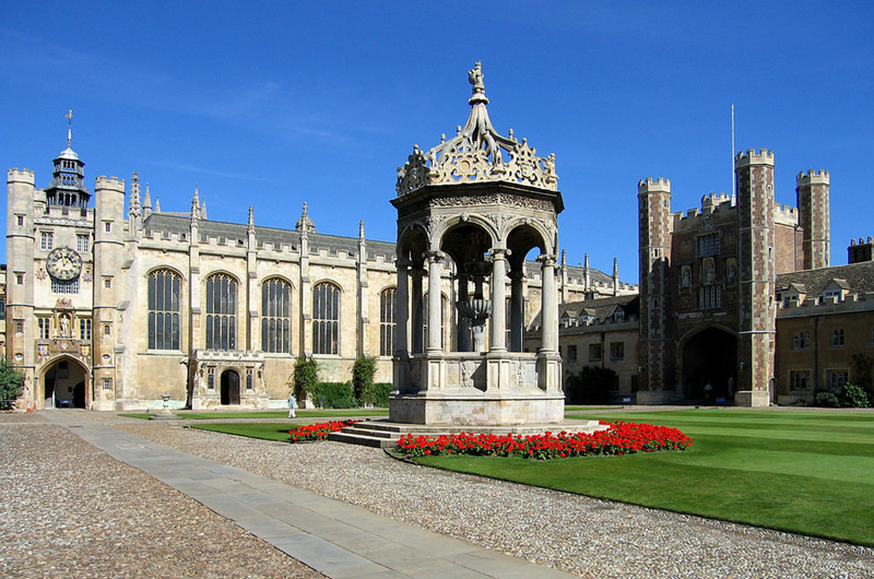 Medium trinitycollegecamgreatcourt